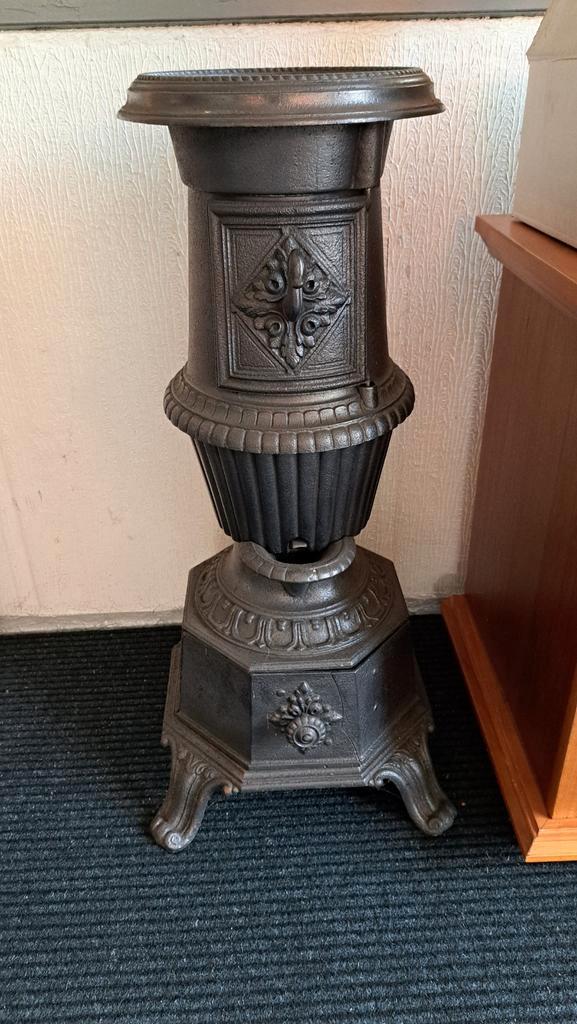 Antieke Potkachel kolenkachel houtkachel - Sfeervolle Warmte, Huis en Inrichting, Kachels, Gebruikt, Vrijstaand, Potkachel, Hout