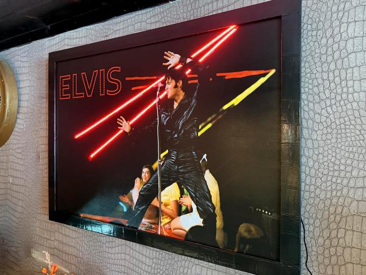 Elvis Presley LED Canvas - Croco Lijst - 120x80cm, Huis en Inrichting, Woonaccessoires | Schilderijen, Tekeningen en Foto's, Nieuw