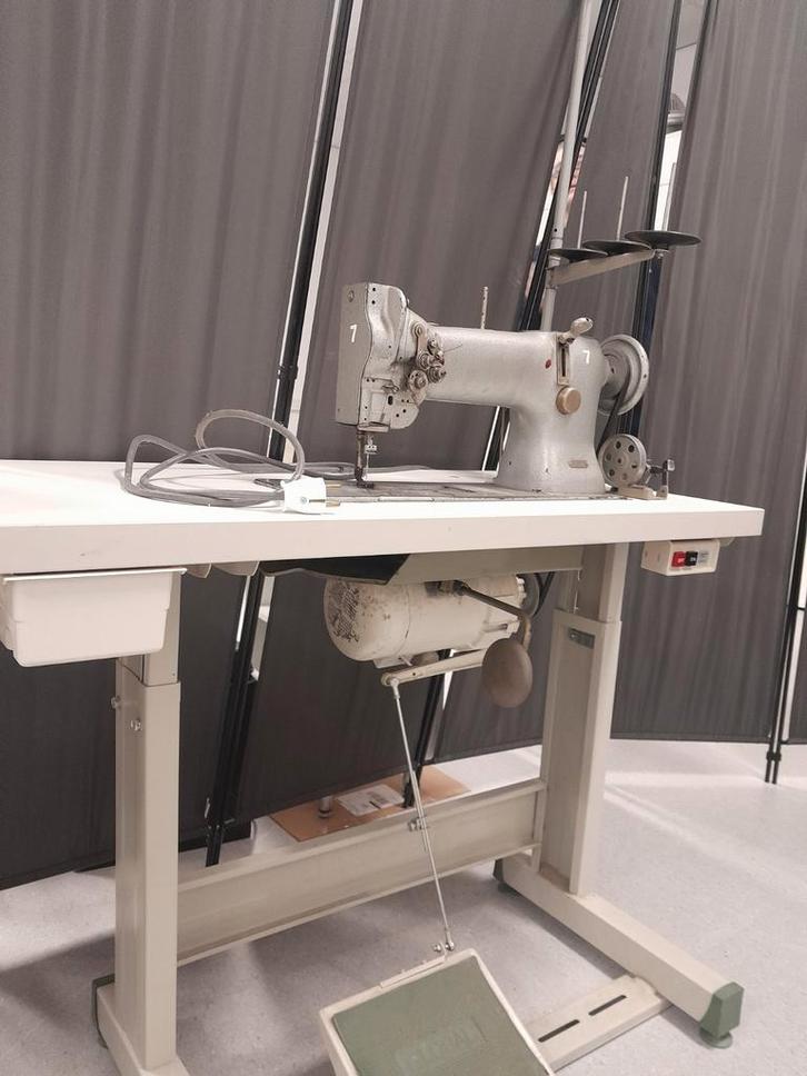 Durkopp Dubbelnaald Industriële Naaimachine, Hobby en Vrije tijd, Naaimachines en Toebehoren, Ophalen
