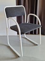 vintage design buisframe armstoel slede-stoel wit antraciet, Ophalen, Metaal, Gebruikt, Vintage design