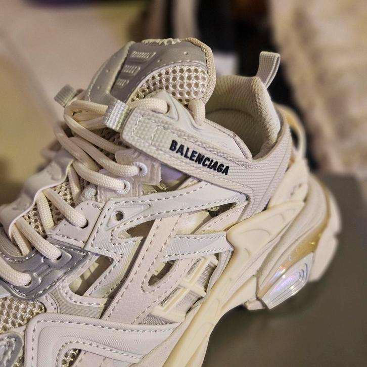 Balenciaga Track 2 Sneakers Maat 38 - Nieuwstaat!, Kleding | Dames, Schoenen, Nieuw, Sneakers of Gympen, Wit, Ophalen of Verzenden