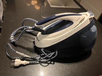 Defect . Voor de handyman 2 x philips stoomstrijkijzer beschikbaar voor biedingen