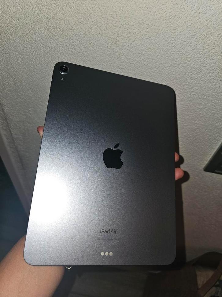 *Nieuwstaat* iPad Air 5 (64GB) WiFi Metallic Paars, Computers en Software, Apple iPads, Zo goed als nieuw, Apple iPad Air, 11 inch