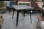 Vierkante tafels + stoelen Tolix  Cross metaal hout horeca, Huis en Inrichting, Stoelen, Ophalen, Bruin, Nieuw, Vijf, Zes of meer stoelen