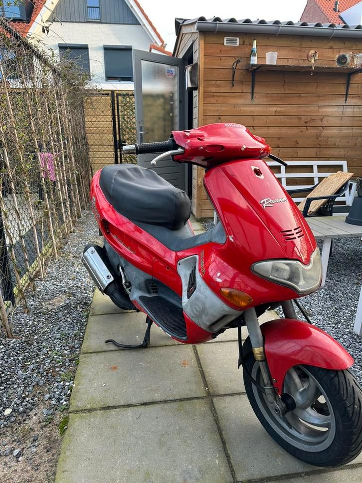 Gilera runner tekoop teruil, Fietsen en Brommers, Scooters | Piaggio, Zo goed als nieuw, Overige modellen, Ophalen of Verzenden