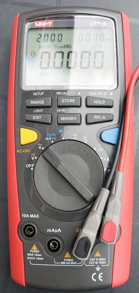 Uni-T UT71B Multimeter, Doe-het-zelf en Verbouw, Meetapparatuur, Zo goed als nieuw, Multimeter, Ophalen of Verzenden