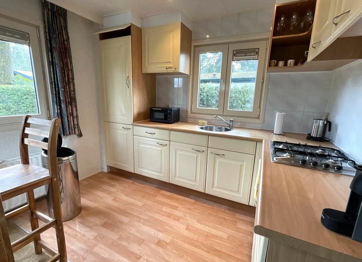 Gratis Keuken - Zelf demonteren & ophalen!, Huis en Inrichting, Keuken | Complete keukens, Gebruikt, Hoekkeuken, Crème, Hout, Ophalen