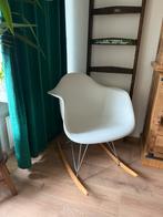 Witte schommelstoel, Ophalen, Zo goed als nieuw, Wit, Eén