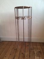 Brocante "plantentafeltje", Hoog 86 / doorsnede 28 cm. Uniek, Ophalen