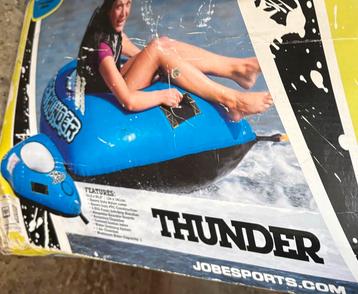 Jobe Thunder 1 persoons kussen voor op het water beschikbaar voor biedingen