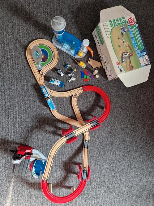 Playtive | Houten spoorweg | treinbaan | ruimtestation set, Kinderen en Baby's, Speelgoed | Houten speelgoed, Zo goed als nieuw