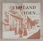 Vlieland Toen fotoboekje door Jan Houter, Ophalen of Verzenden, Zo goed als nieuw, 20e eeuw of later