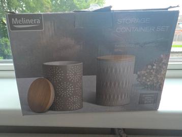 Storage container set  beschikbaar voor biedingen