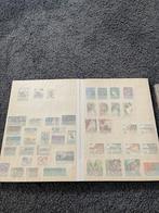 2 boeken dierenpostzegels, Ophalen of Verzenden