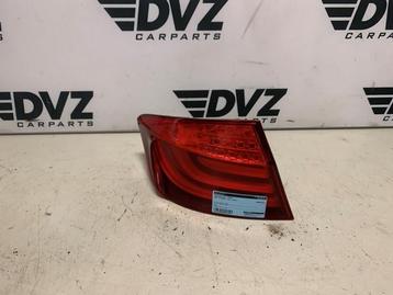 Achterlicht links van een BMW 5-Serie beschikbaar voor biedingen