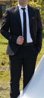 Elegante zwarte smoking met satijnen revers, Kleding | Heren, Kostuums en Colberts, Ophalen of Verzenden, Zo goed als nieuw, Zwart