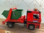 Bruder Mercedes Kiepwagen / container, Kinderen en Baby's, Speelgoed | Speelgoedvoertuigen, Ophalen of Verzenden, Gebruikt