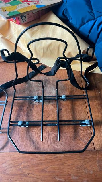 Monkey bar beschikbaar voor biedingen