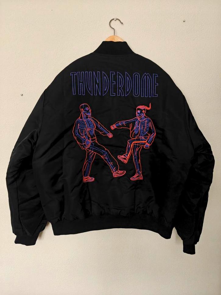 Thunderdome Bomber Move as one., Kleding | Heren, Truien en Vesten, Nieuw, Maat 48/50 (M), Zwart, Verzenden