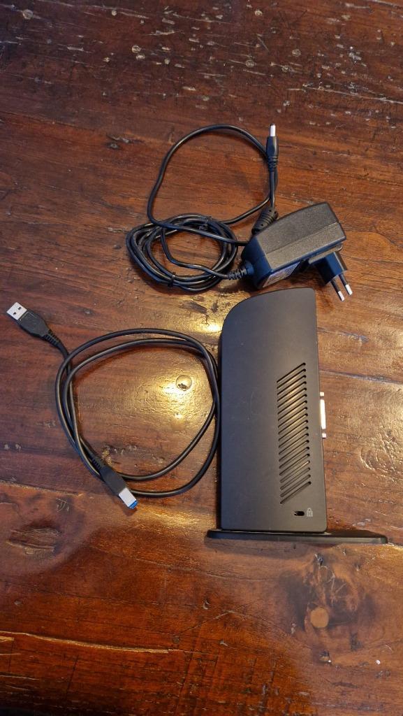 Kensington USB 3.0 Docking met DVI/HDMI/VGA video sd3500v, Computers en Software, Dockingstations, Zo goed als nieuw, Docking station