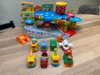 Toet toet auto’s garage met extra wegen, Kinderen en Baby's, Speelgoed | Vtech, Ophalen of Verzenden, Zo goed als nieuw