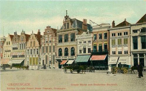 (300-104-007) Groningen Groote Markt met Studenten Soc, Verzamelen, Ansichtkaarten | Nederland, Groningen, Verzenden