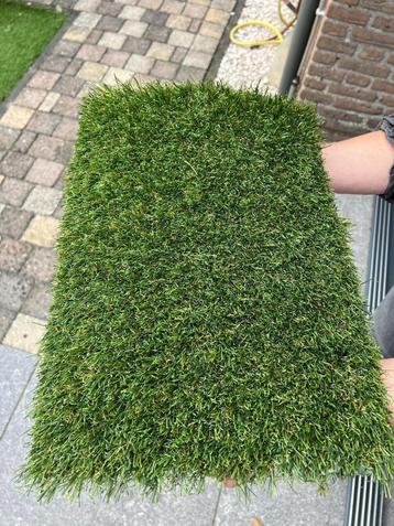 Kunstgras zachte hoogwaardige kwaliteit 40mm hoogte 40m2 beschikbaar voor biedingen