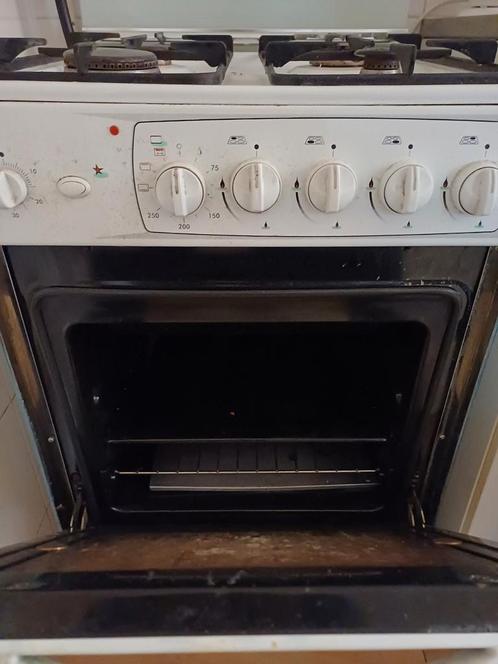 Gasfornuis met elektrische oven indest smal, Witgoed en Apparatuur, Fornuizen, Gebruikt, Vrijstaand, Gas, 4 kookzones, 85 tot 90 cm