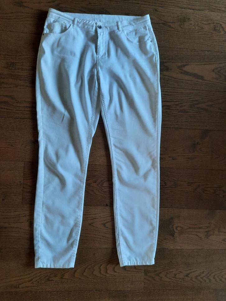 Witte lange broek, jeansmodel, met rechte pijp, mt 42-44, Kleding | Dames, Broeken en Pantalons, Gedragen, Maat 42/44 (L), Wit