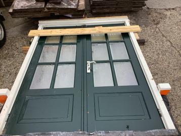 Openslaande deuren in kozijn beschikbaar voor biedingen