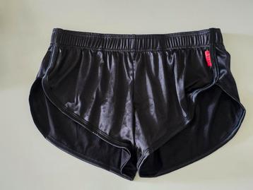 Slaap / lounge short beschikbaar voor biedingen