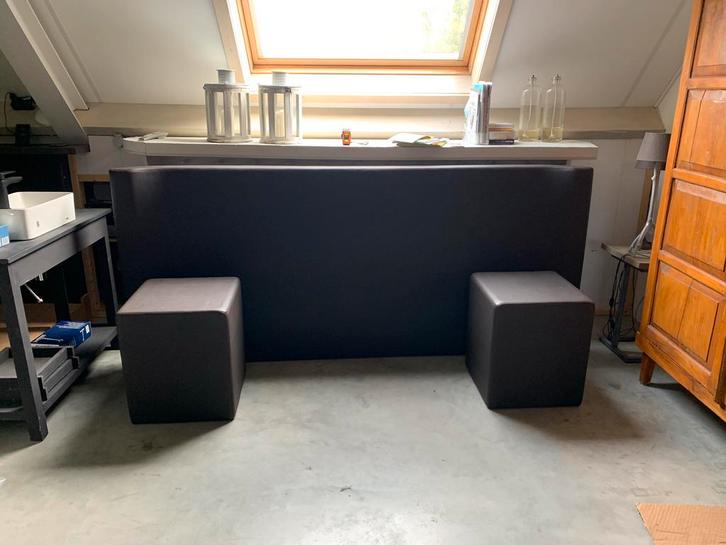 Pullman Kumia Hoofdbord 400 Bruin + Poefen, Huis en Inrichting, Slaapkamer | Bedden, Zo goed als nieuw, Tweepersoons, Overige maten