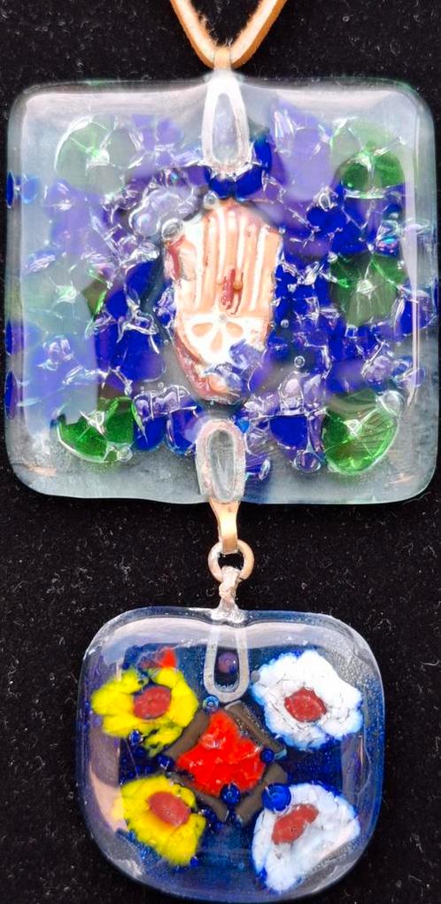 Hanger. Dubbele hanger. Glas. Murano?, Sieraden, Tassen en Uiterlijk, Kettinghangers, Zo goed als nieuw, Glas of Kristal, Overige kleuren
