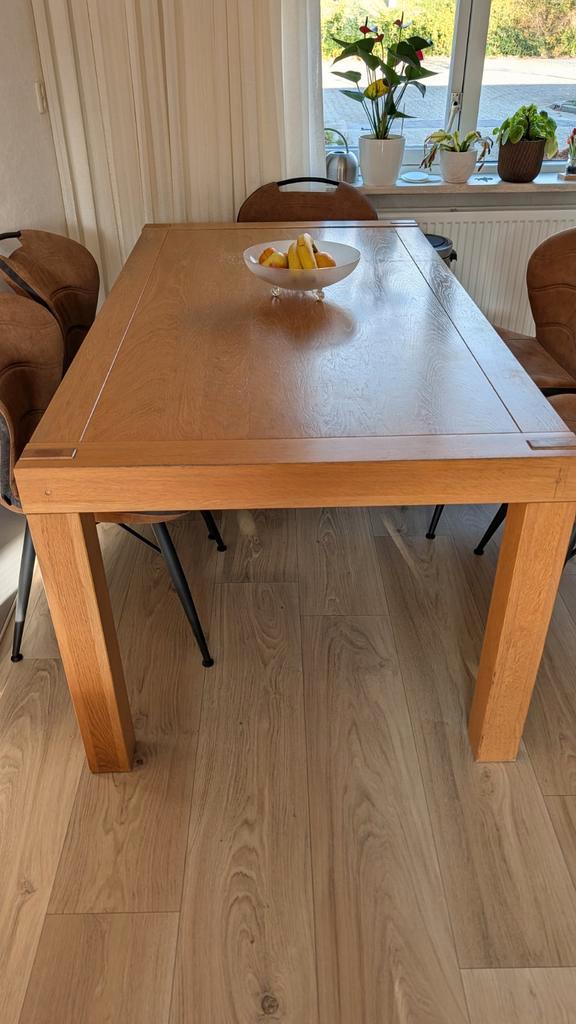 Eettafel voor 4 personen, te verlengen tot tafel voor 6., Huis en Inrichting, Tafels | Eettafels, Gebruikt, 50 tot 100 cm, 150 tot 200 cm