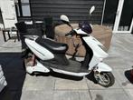 2 maal Elektrische scooter. 1 met werkende accu. 1, Gebruikt, Elektrisch, Ophalen, Overige merken