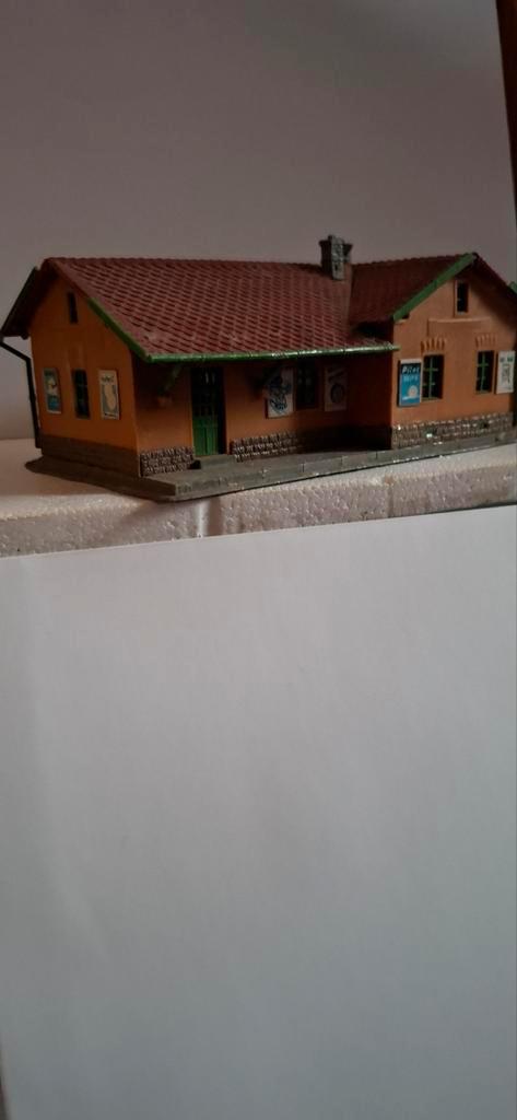 HO ZEER multifunctioneel HUISJE, Hobby en Vrije tijd, Modeltreinen | H0, Gebruikt, Brug, Tunnel of Gebouw, Gelijkstroom of Wisselstroom