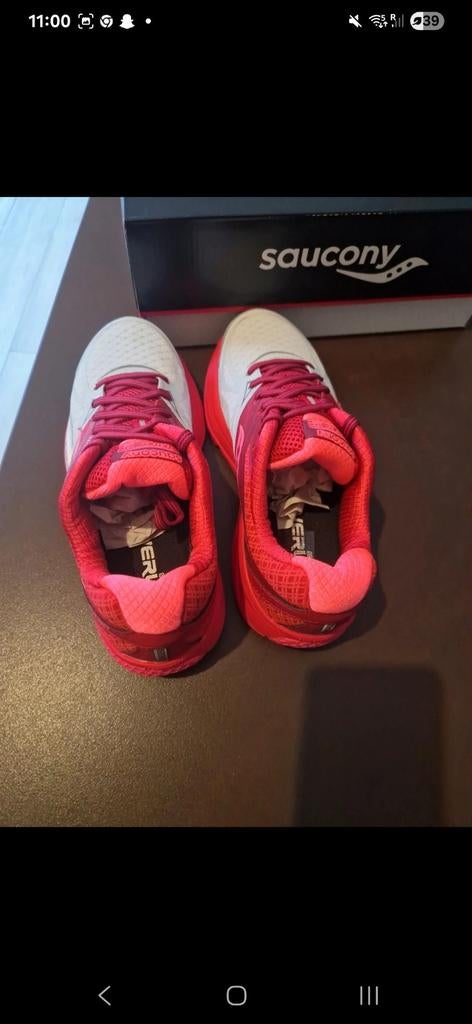 Nieuwe Saucony hardloopschoenen maat 38, Verzenden, Sportschoenen, Nieuw, Saucony