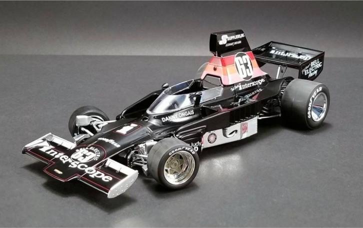 F5000 #63 interscope t332 - danny ongais - 1975 laguna seca;, Hobby en Vrije tijd, Modelauto's | 1:18, Overige merken, Ophalen of Verzenden