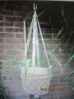 hangplant in mand en aan macramé hanger met kralen nieuw, Ophalen, Overige soorten, Halfschaduw, In pot