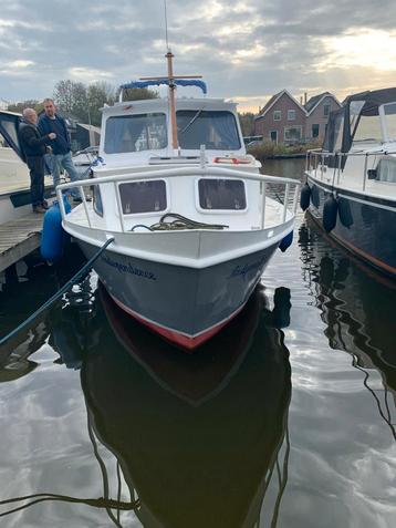 Boot,  cruiser.  OPKNAPPER.  beschikbaar voor biedingen