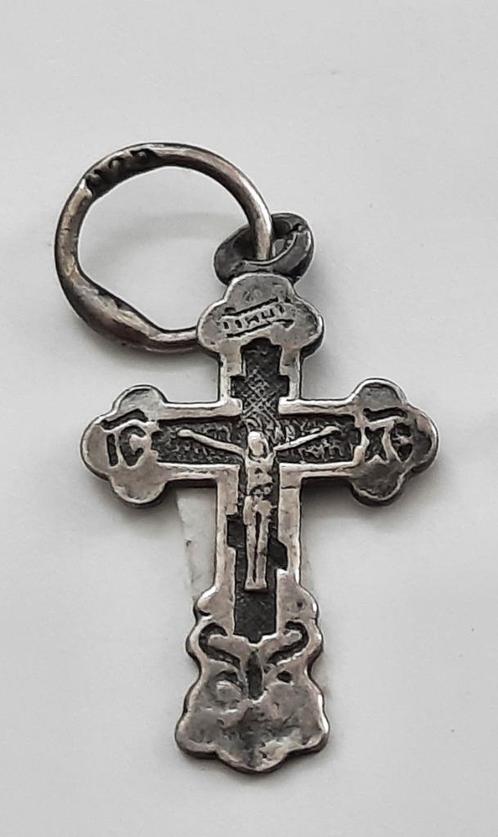 Kruisje, crucifix, hangertje sterling zilver (50), Antiek en Kunst, Antiek | Religie, Ophalen
