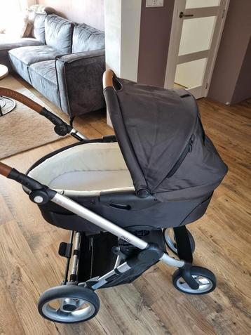 Mutsy Explorer Kinderwagen compleet beschikbaar voor biedingen