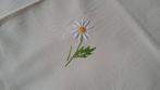 Vintage Geborduurd Tafelkleed met Bloemen, Binnen, Unknown, Unknown, Ophalen of Verzenden