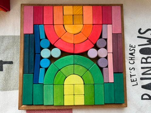 Grimms grote piramide, grote regenboog, romaanse blokkendoos, Kinderen en Baby's, Speelgoed | Houten speelgoed, Zo goed als nieuw