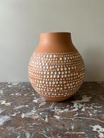 Terracotta vaas Hella Jongerius IKEA, Huis en Inrichting, Woonaccessoires | Vazen, Ophalen, Aardewerk of Porselein, Minder dan 50 cm