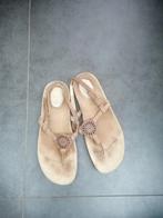 Ugg uggs bruine leren sandalen slippers maat 38, Gedragen, Beige, Slippers, Ophalen of Verzenden