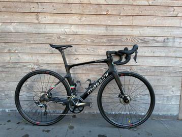 Massini Stradale full carbon maat M Shimano Ultegra disc beschikbaar voor biedingen