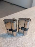 2x Destil gelijksluitende Cilinder 30/30 met 5 Sleutels, Ophalen