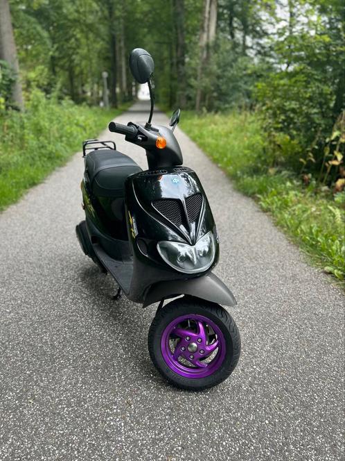 Piaggo Zip Sp98, Fietsen en Brommers, Scooters | Piaggio, Zo goed als nieuw, Overige modellen, Maximaal 45 km/u, Tweetakt, Ophalen