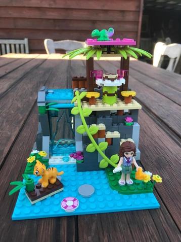 Lego friends jungelwaterval reddingsactie 41033 beschikbaar voor biedingen